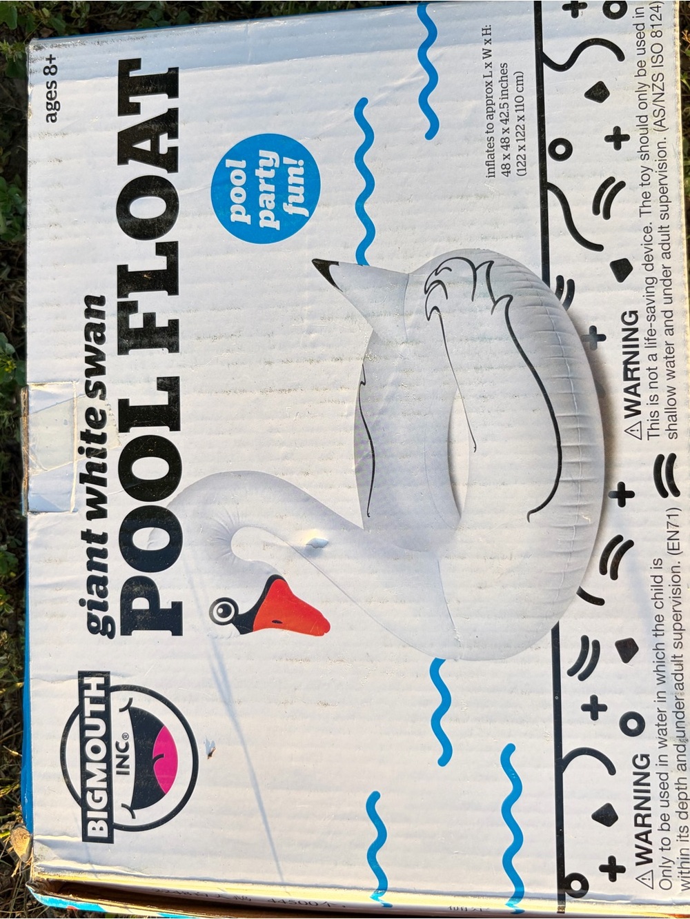 Big Mouth Giant White Swan Pool Float – NIB (New in Box)